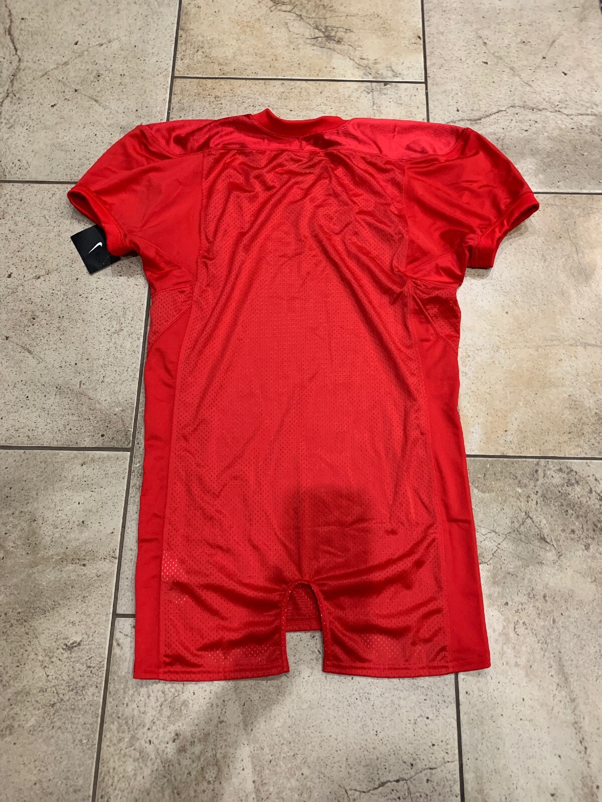 🔥BRAND NEW🔥 Nike Defender Game Football Jersey Men's SZ L Red 535703-657 $55 gallery