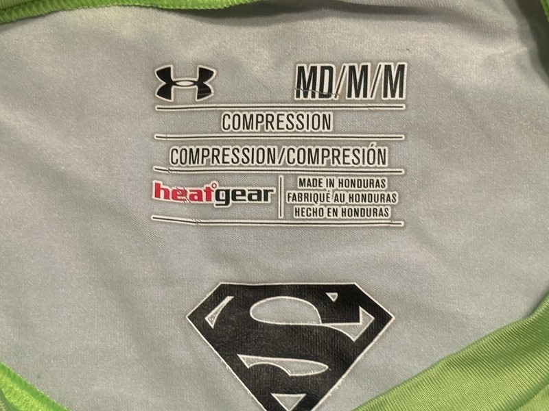 Medium Lot Under Armour Alter Ego Superman Compression Shirt HeatGear Green Red gallery