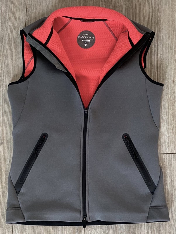 Nike Therma Fit Sphere Shield Max Running Vest Grey Mens Sz M gallery