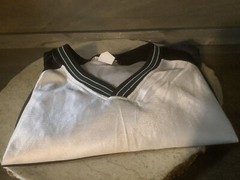 PRO SPIRIT MENS SHORT SLEEVE V NECK TOP JERSEY SIZE LARGE BLACK GREEN IVORY