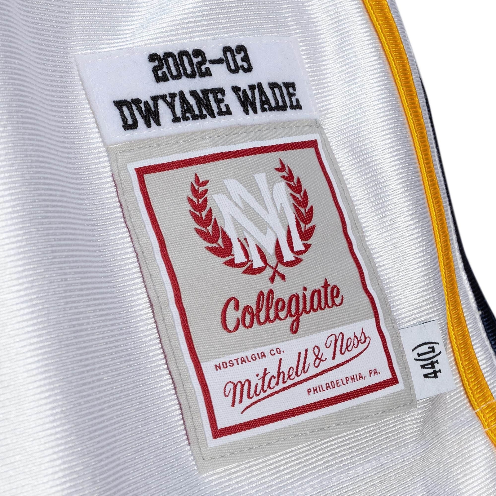 MITCHELL & NESS NCAA WHITE JERSEY MARQUETTE 2002 DWYANE WADE gallery