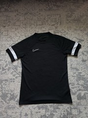 Nike Shirt Men’s medium Black Jersey Training Athletics Soccer Jersey