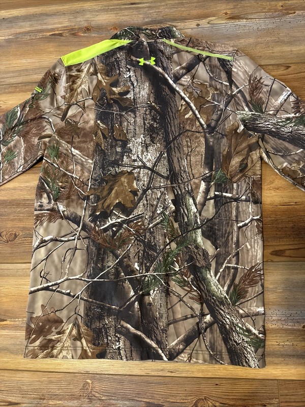 Under Armour Mens Fitted L Pullover Long Sleeve Shirt Realtree Camo 1/4 Zip gallery