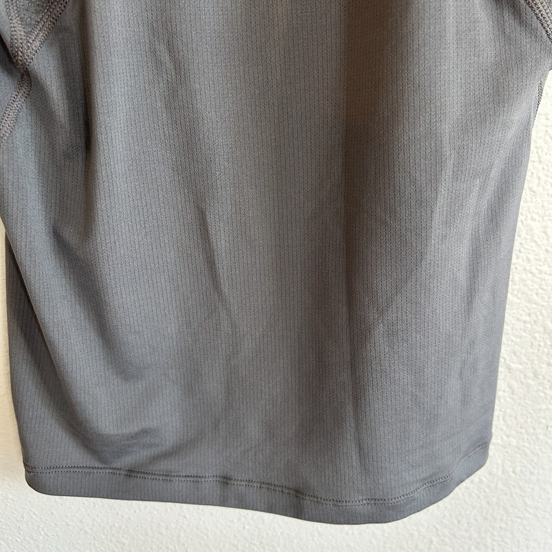 Under Armour Sleeveless Compression Shirt Mens M Gray HeatGear Tank Athletic gallery