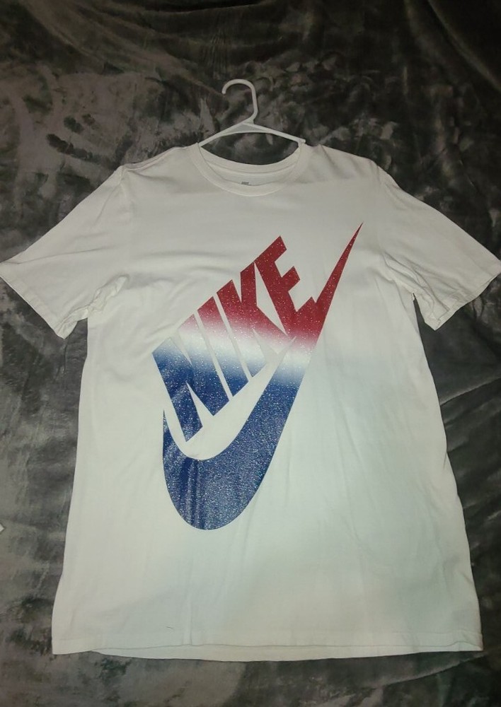 Nike Men's USA PRINT T SHIRT White blue RED EUC. SILVER FLAKE SIZE MEDIUM