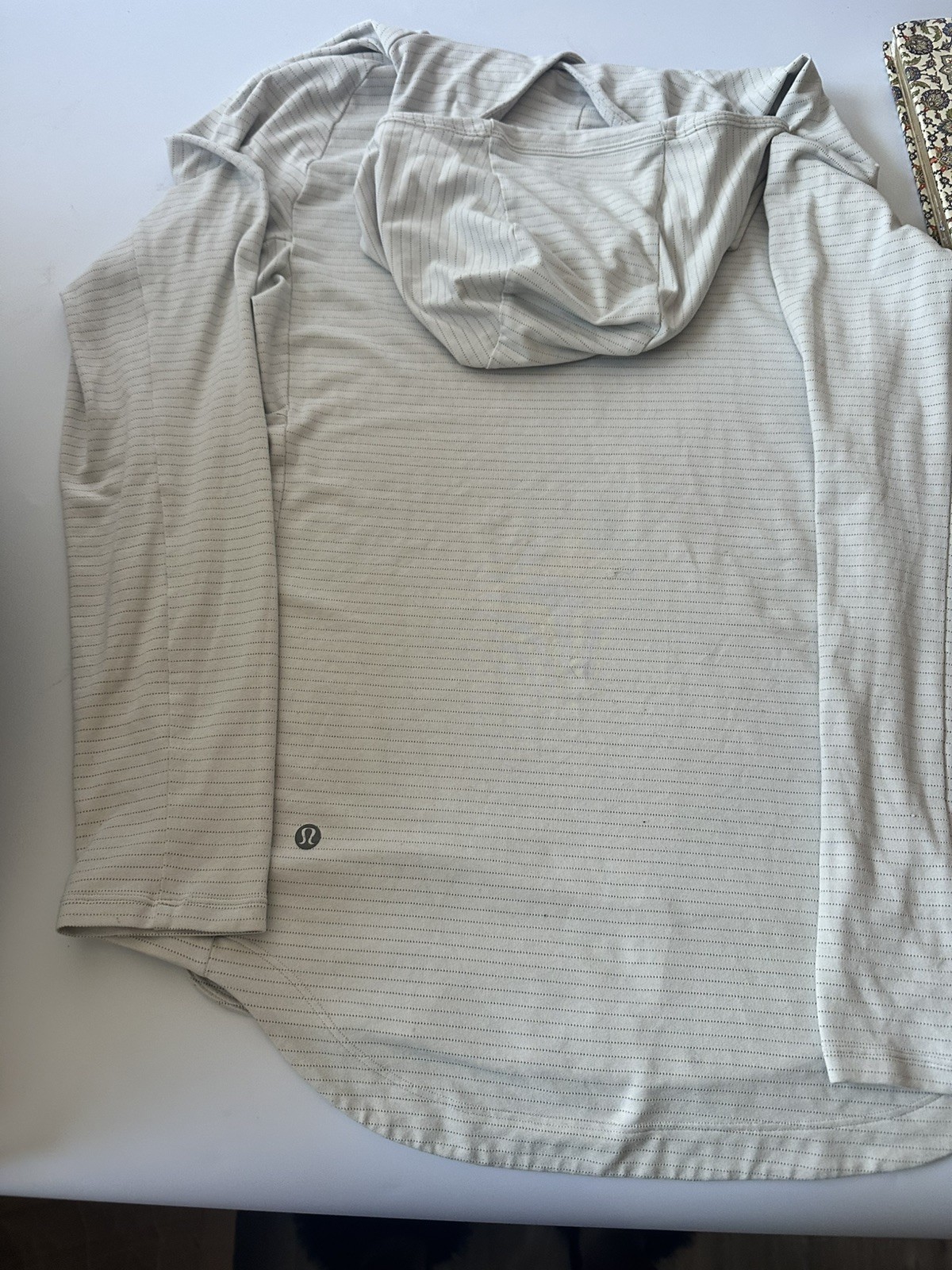 Lululemon- License to Train- Long Sleeve Shirt -Heather Bone- Small- Classic Fit gallery