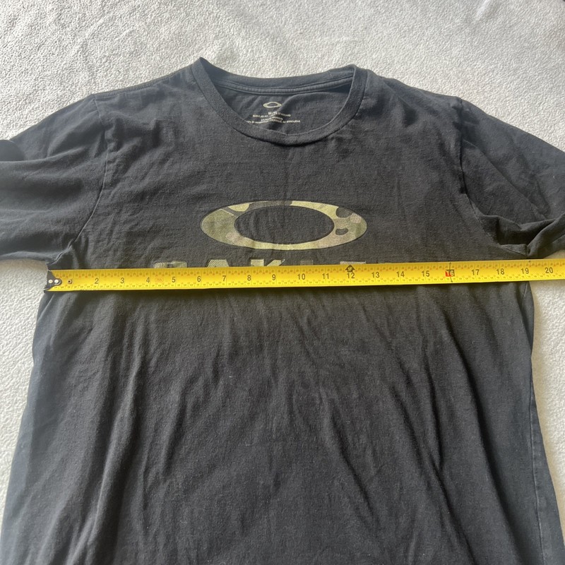 Oakley Camo Logo Men's Black Hydrolix Performance Fit Athletic T-Shirt Medium gallery