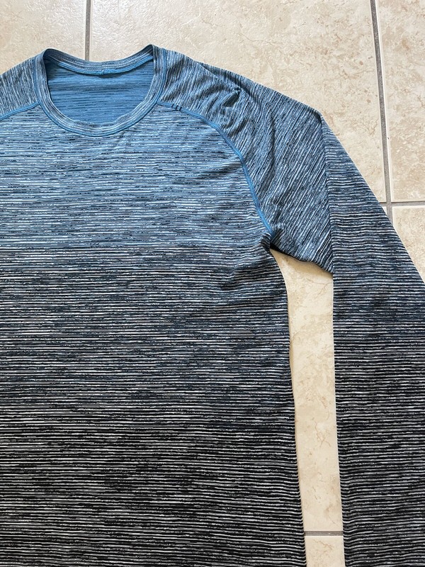 Lululemon Metal Tech Vent Long Sleeve T-Shirt Large Blue Sports Running Mens Tee gallery