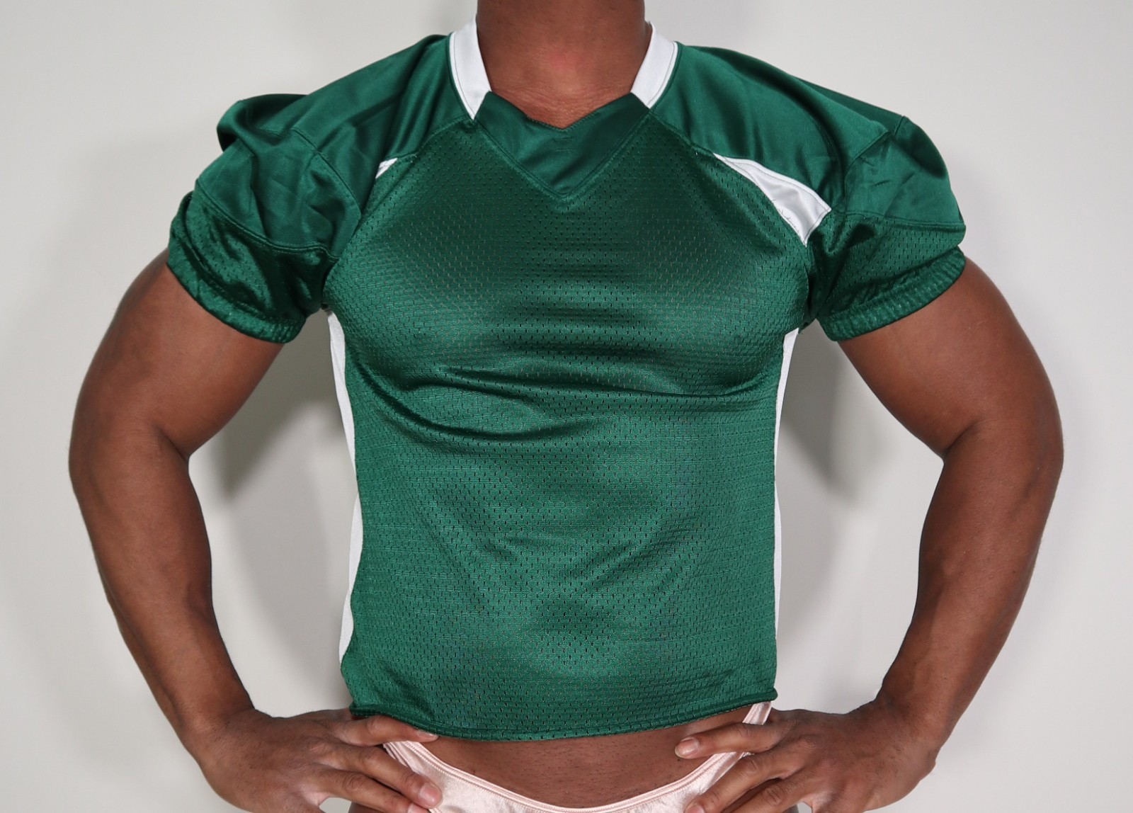 MEN'S DARK GREEN MESH FOOTBALL SHIRT (CUT HEM) MEDIUM gallery