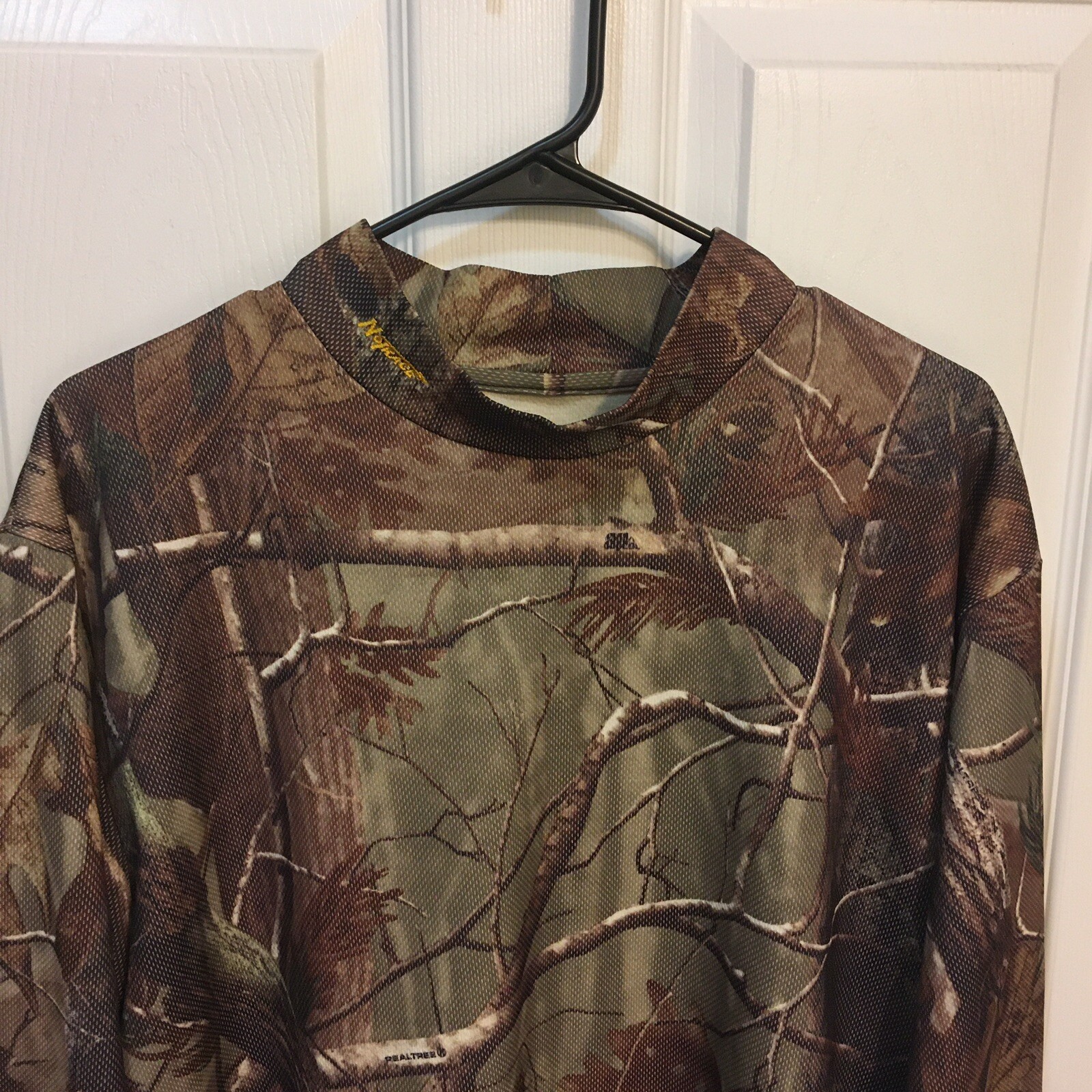 No Trace Dan River Mens Base Layer Hunting Shirt Black Realtree Camo Large FS! gallery