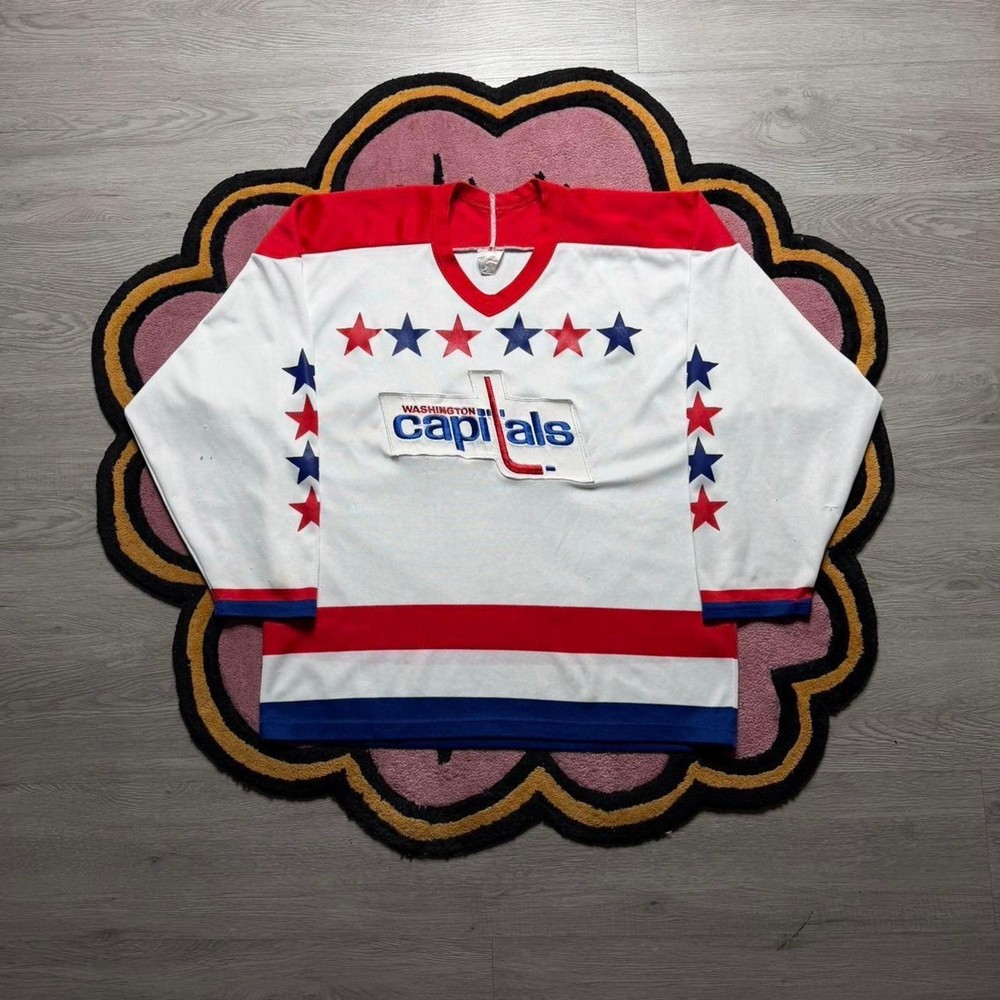 Vintage 80’s CCM Washington Capitals NHL Hockey Jersey Size Large White Blue Red
