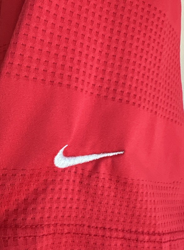 Nike 2x Collared Open Weave Red Golf Shirt Cool Comfortable Stretchy Logo Sleeve gallery