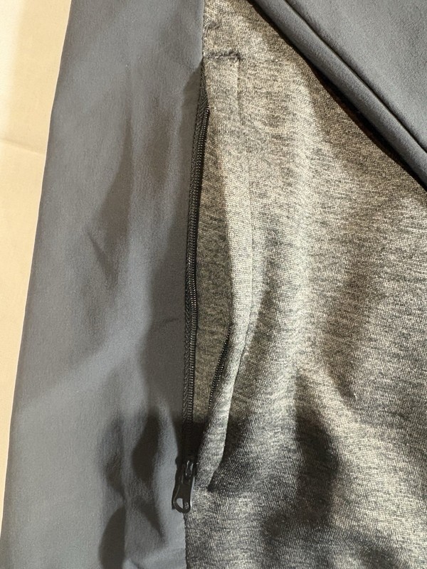 Under Armour Men's LG 1/4 Zip Mock Neck Pullover Loose Poly Tee Gray/Blue gallery