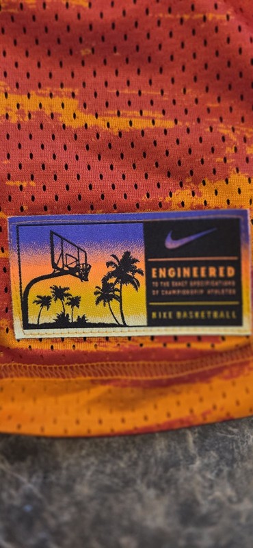 Nike Basketball Reversible Mesh Jersey Men's M Orange/Black Sleeveless gallery