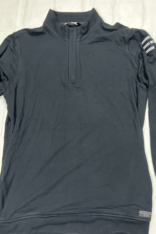 Preowned Black Long Sleeve Travis Mathew Newport 1/4 Zipper ER Logo Pullover gallery