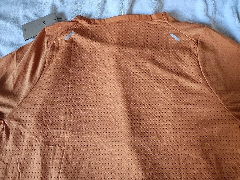 Nike Mens Drifit Rise 365 Running Top. Sz. Lrg. Retail $55. Burnt Orange Color. gallery