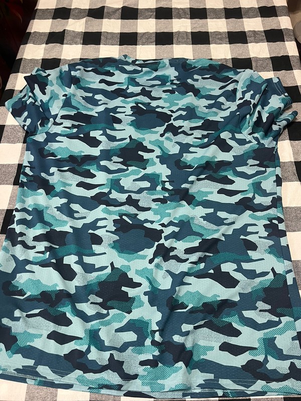 Men's Gymshark Bodybuilding Crossfit Weightlifting Shirt 2XL Camo Ck Measurement gallery