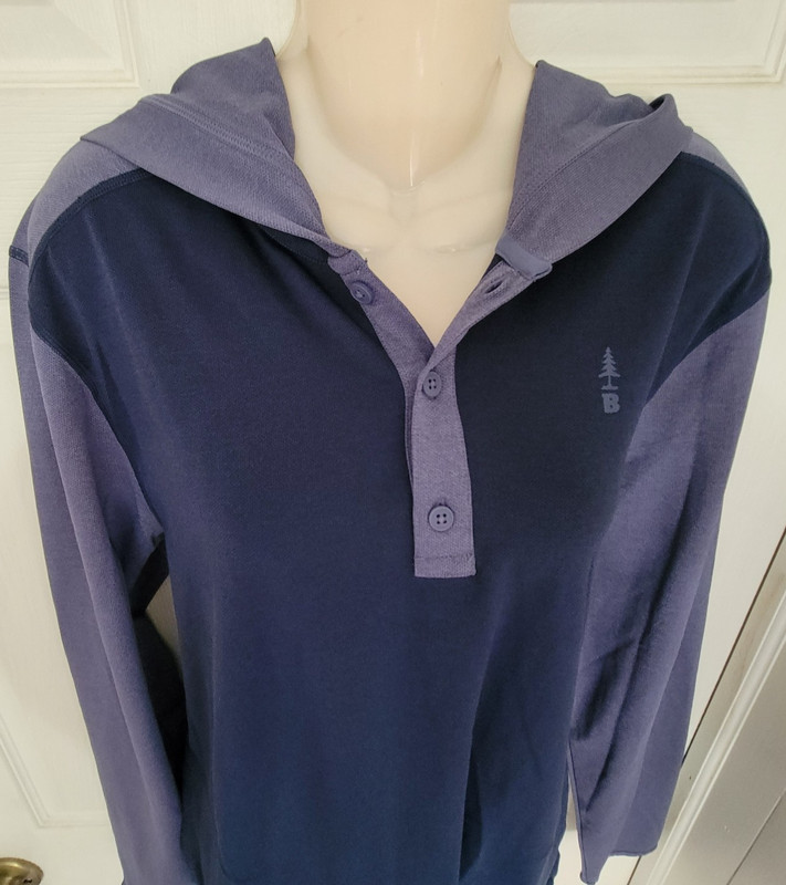 BASS OUTDOOR Blue Hooded Lightweight Poly Men's Shirt Small NWT gallery