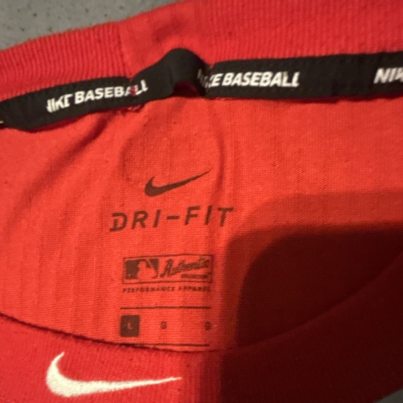 Nike Dri-FIT Men’s S Red/White Colorblock Raglan Crew Pullover Long Sleeve Poly gallery