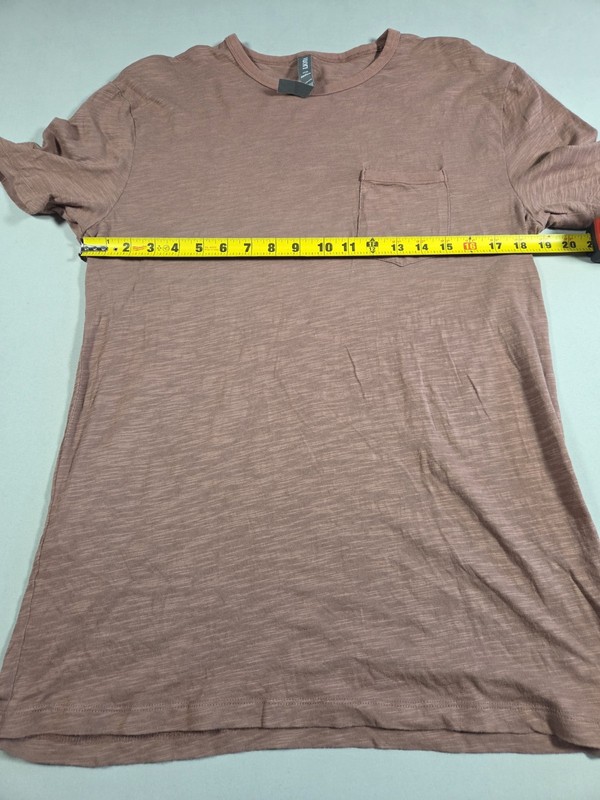 Vuori Men's Medium Tradewind Performance T-Shirt Heather Brown Breathable Pocket gallery
