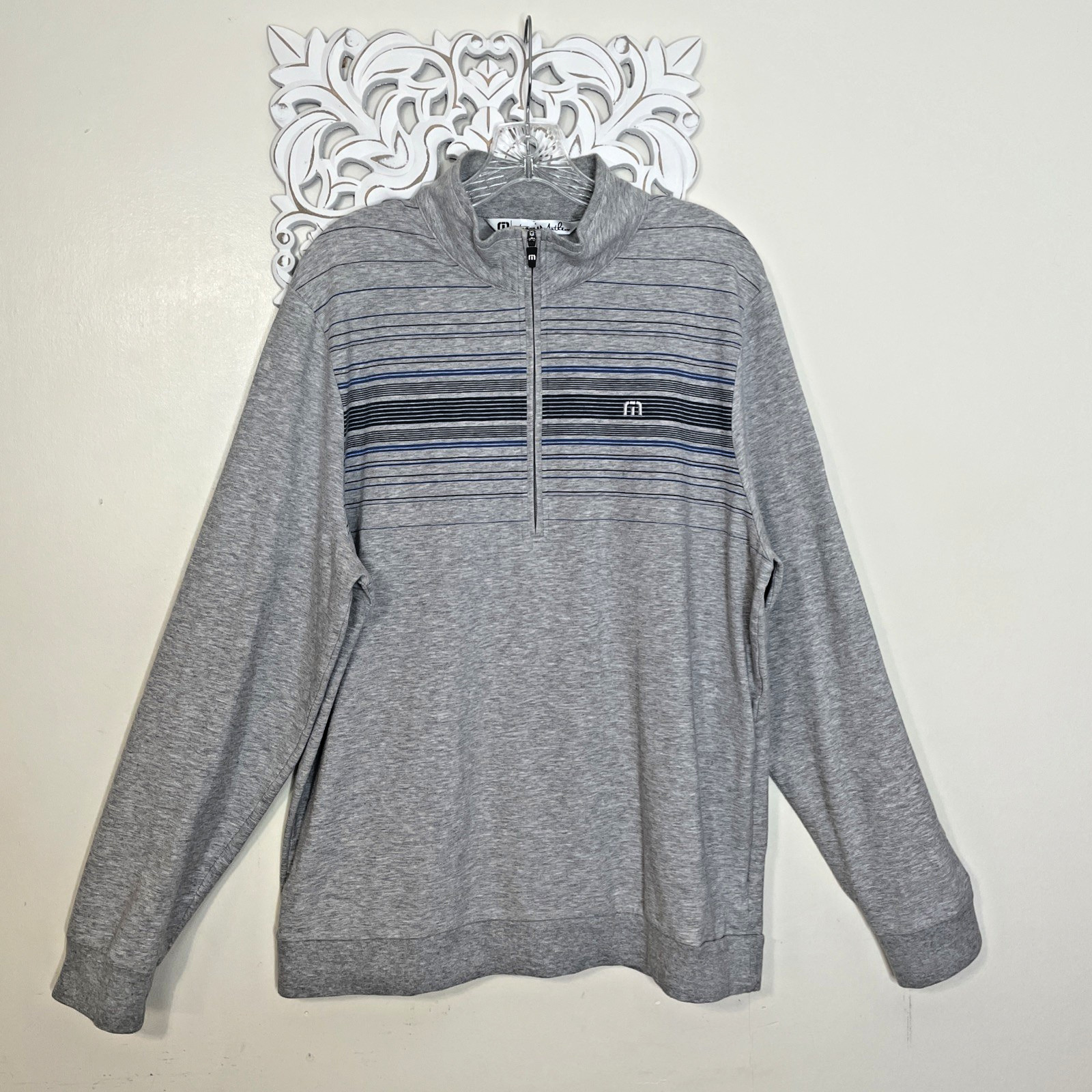 TRAVIS MATTHEW size LARGE Pullover Long Sleeve 1/2 Zip River Run CC Golf GRAY gallery
