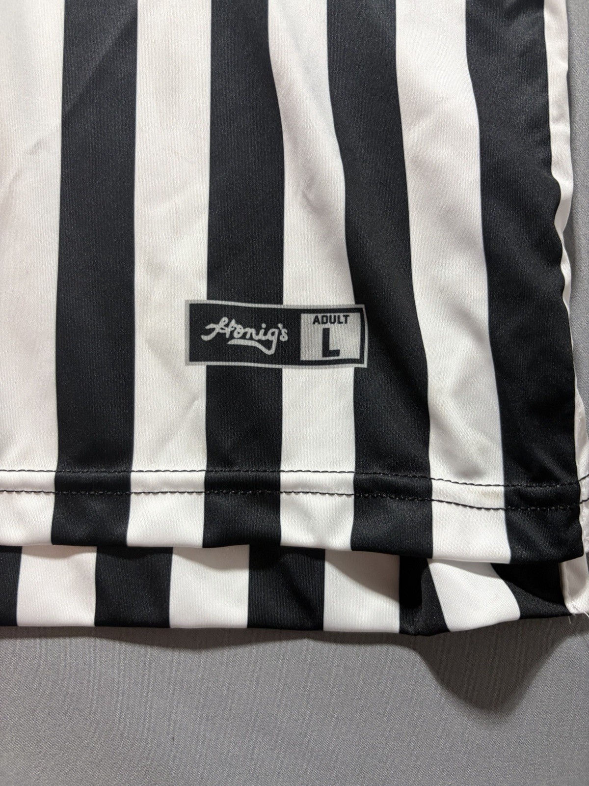 Honigs Referee Shirt Size L gallery