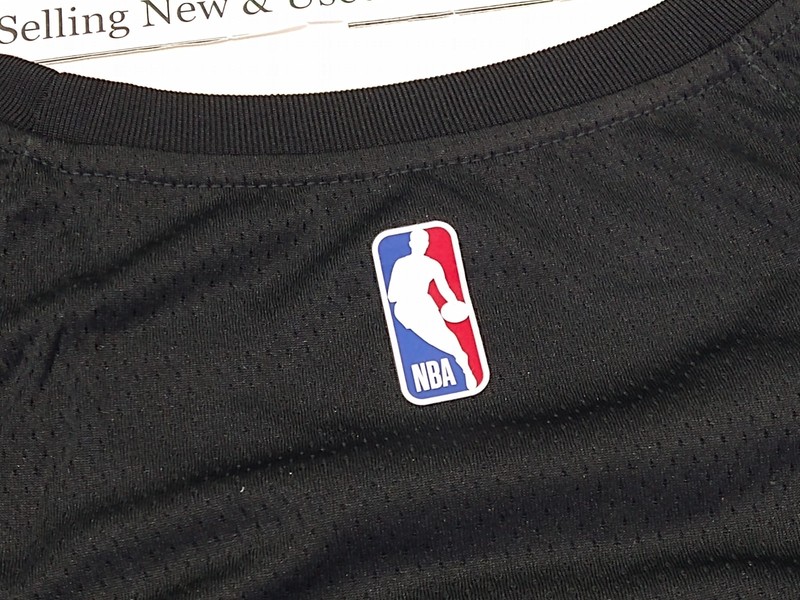 Nike NBA City Edition Blank Jersey - New York Knicks - CN1750 010 - Size XL (52) gallery