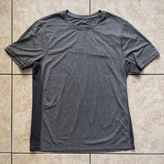 Lululemon Running Mens Short Sleeve Gray Athletic Large T-Shirt Sport Travel Top