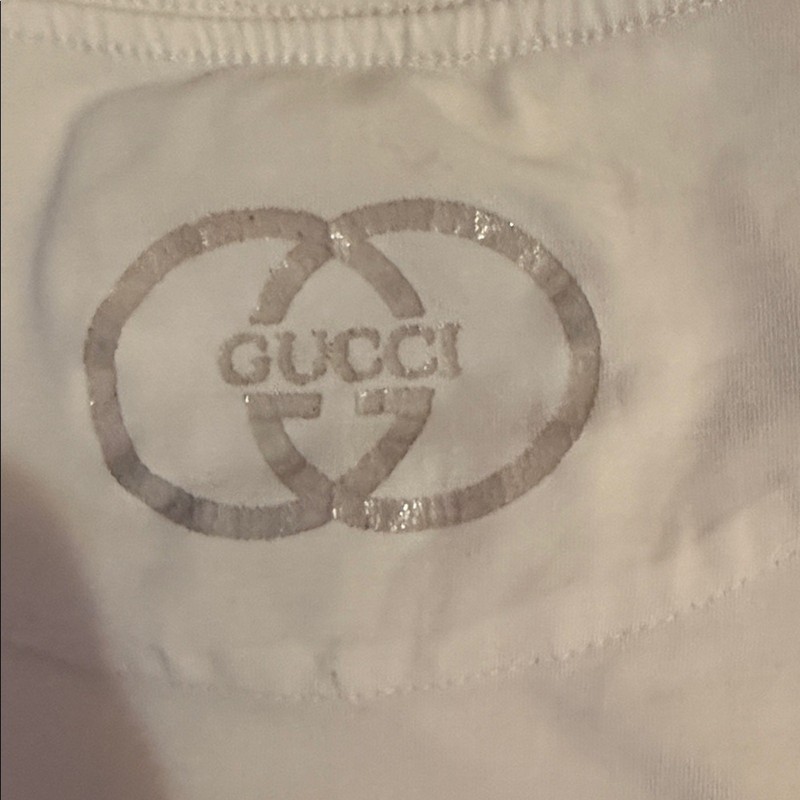 GUCCI 3x Men's Crew neck T Shirt. Gently Used Condition. Comes in box! PTP 24". gallery