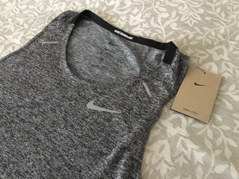 NEW Nike RUNNING Lightweight Tank Top DRI-FIT Men’s M CZ9179-011 MSRP $55 gallery