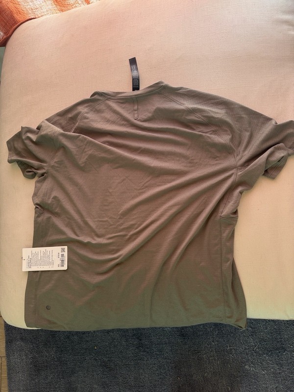 Lululemon Men's Short Sleeve License to Train, Olive color gallery