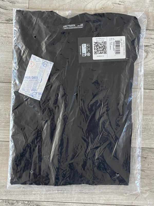 NWT Mens Arc’teryx Leaf Black Cold WX Short Sleeve Wool Shirt AR sz S gallery