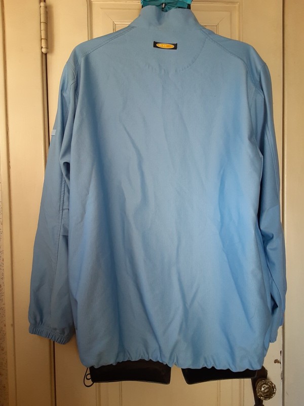 Greg Norman Men's Waterproof Play Dry Active Wear Top Size Large gallery
