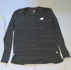New Balance Running Men’s Lightweight Long Sleeve Crew Neck Size L Athletic Gear