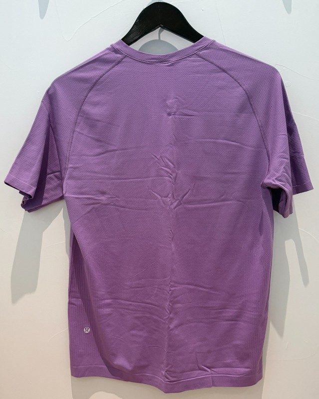Lululemon Metal Vent Tech Short Sleeve Shirt (Purple - Size Medium) gallery