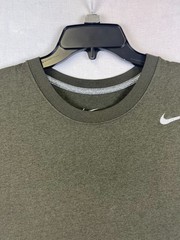 Men’s Nike Dri-Fit T-Shirt Size Large Green in Color