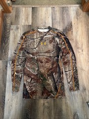 Under Armour ColdGear Realtree AP Hardwoods Camo Compression Shirt Mens Medium