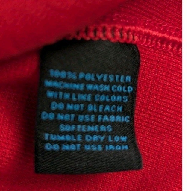 The Eastern Mountain Sports 2XL Men's Tech Wick 1/4-Zip Pullover Base Layer Red gallery