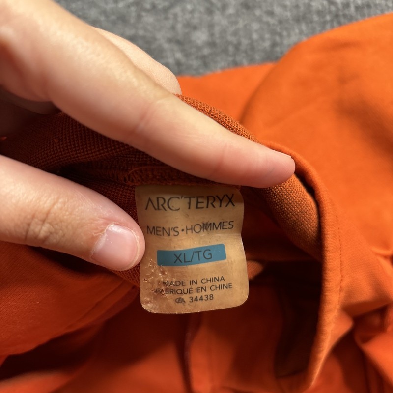 Arc'teryx Rho LT Zip Neck Base Layer Mens XL Orange Pullover Gorpcore Ski 13029 gallery