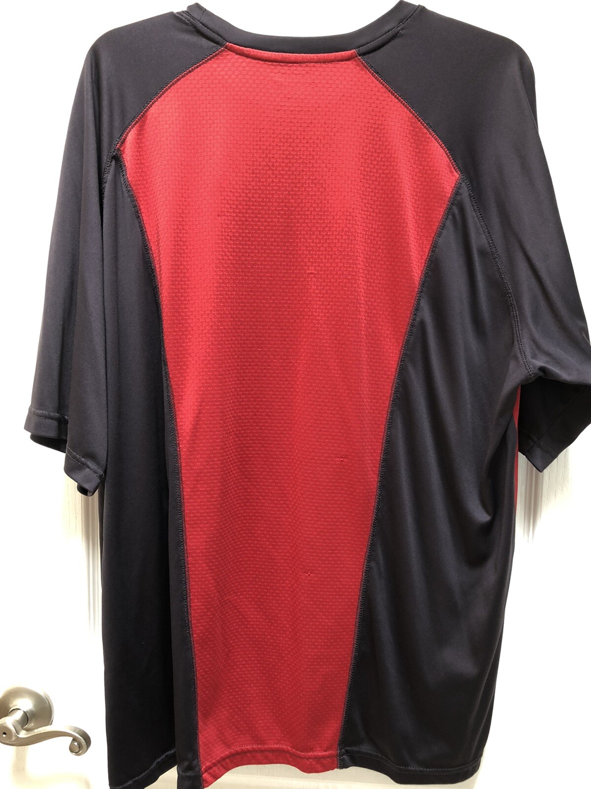 Reebok Gray and Red Active Wear T-Shirt Size XL gallery