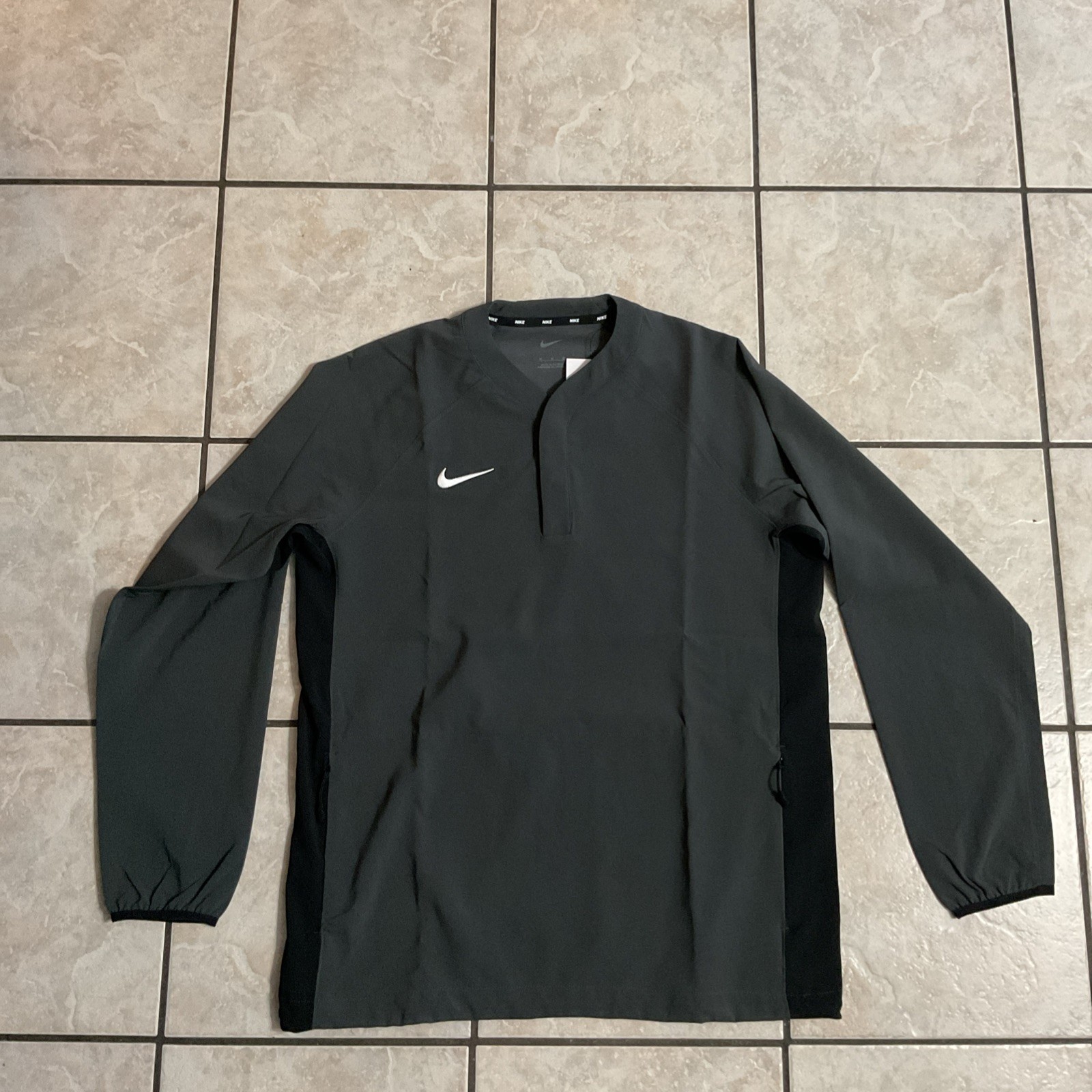 Nike Baseball Long Sleeve Pregame Top Mens Medium DO9174-060 gallery