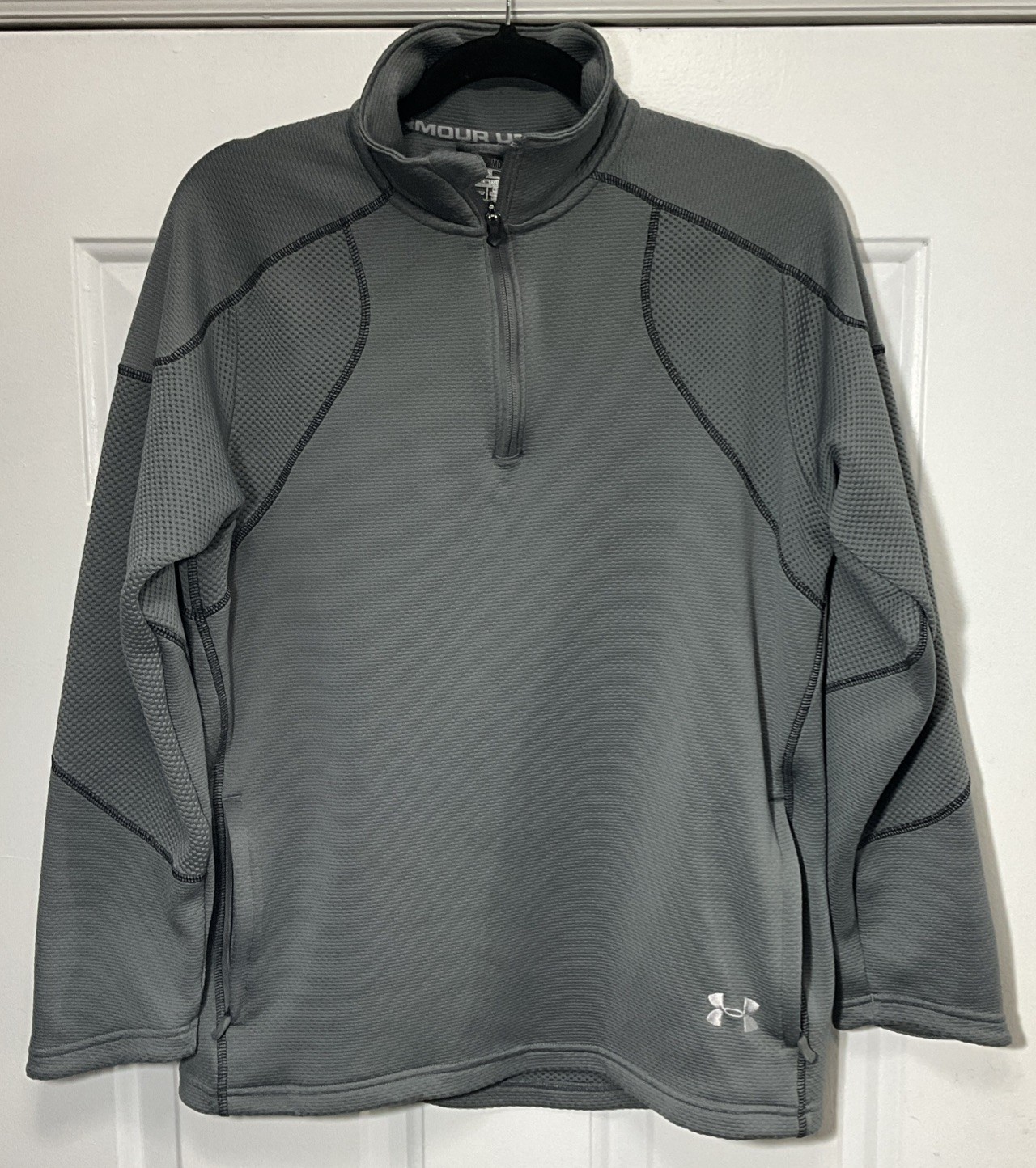 Under Armour All Season Gear Grey Loose 1/4 Zip Pull Over Zipper Pockets Medium gallery