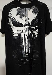 Gym Compression Shirt THE PUNISHER Men’s SzXL. 3D Skull Logo Design