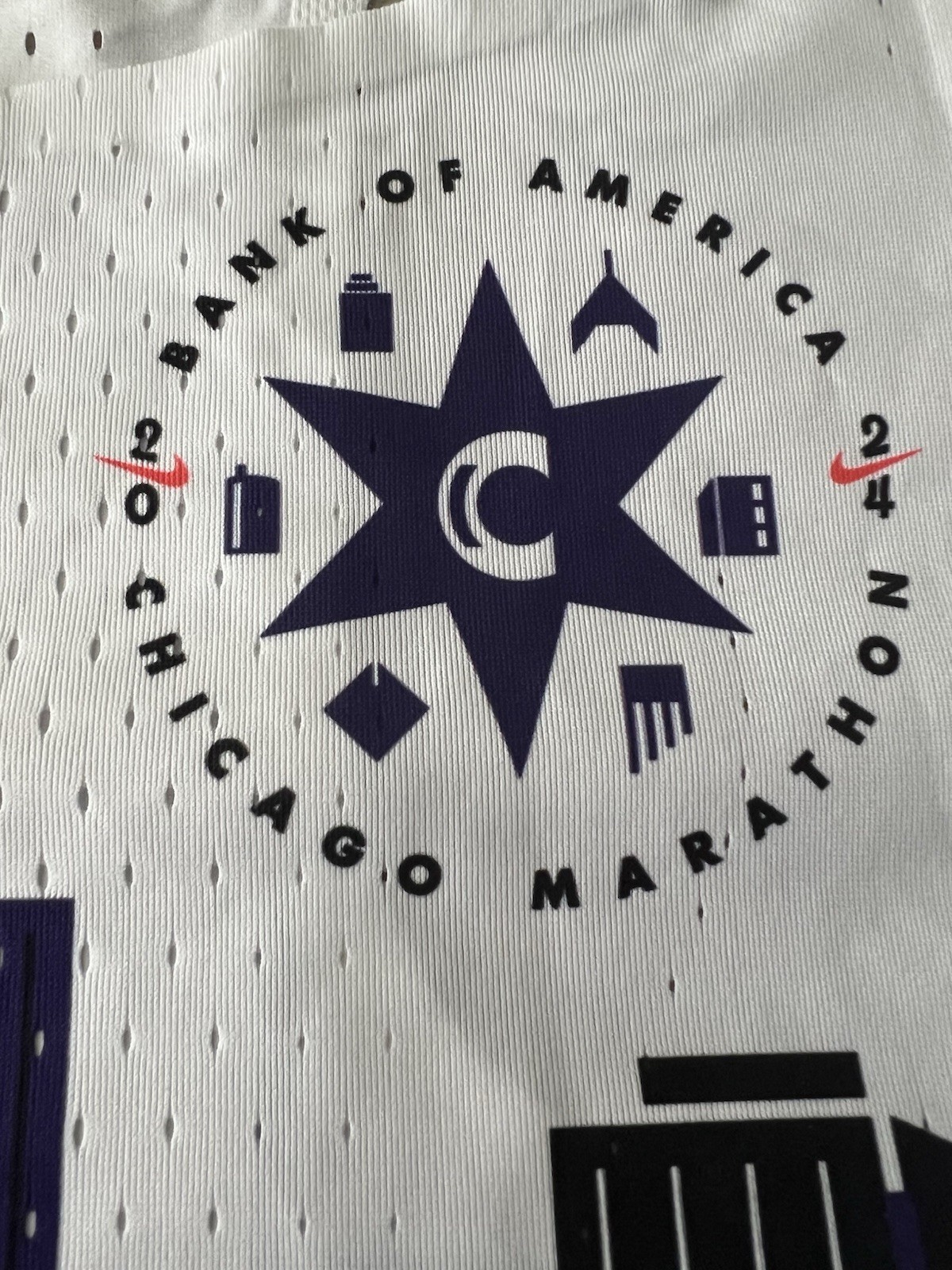 NIKE CHICAGO MARATHON 2024 BOA RUNNING TANK SINGLET [FV6335-100] DRI FIT SZ S gallery