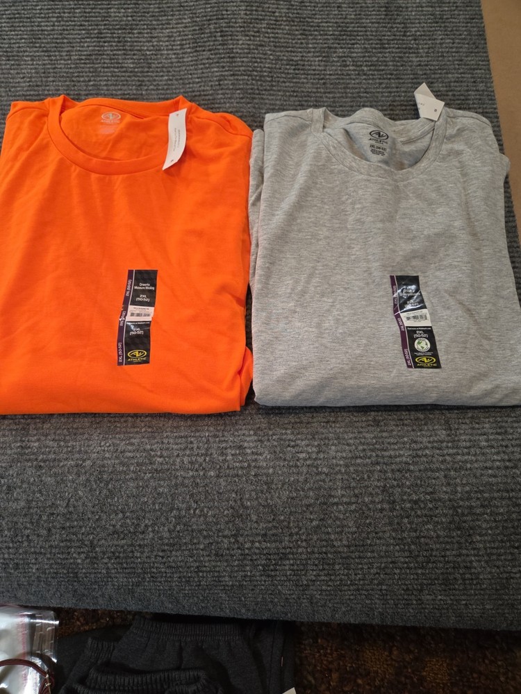 Men's Size 2XL Long Sleeve Moisture Wicking T-shirt Bright Orange And Grey