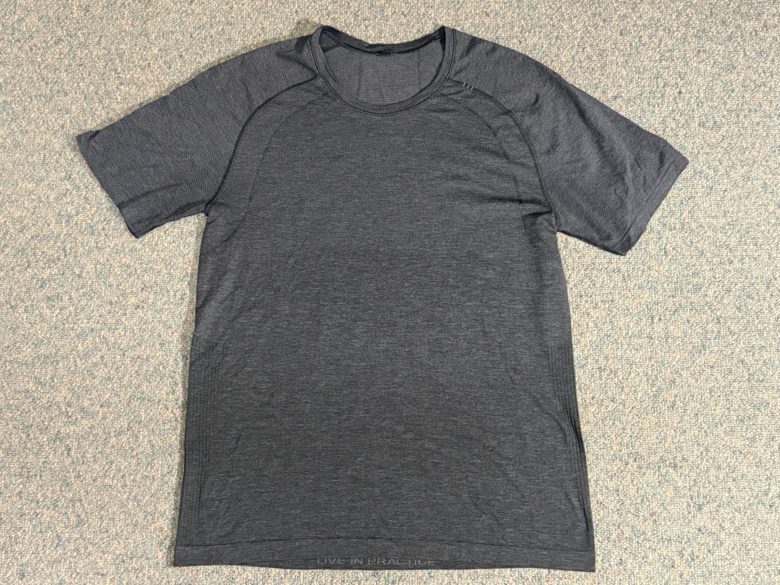 Lululemon Metal Vent Tech Shirt Men's Medium Gray Live in Practice Athletic Gym gallery