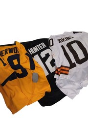 4 Men Size Small Men’s Jersey Lot