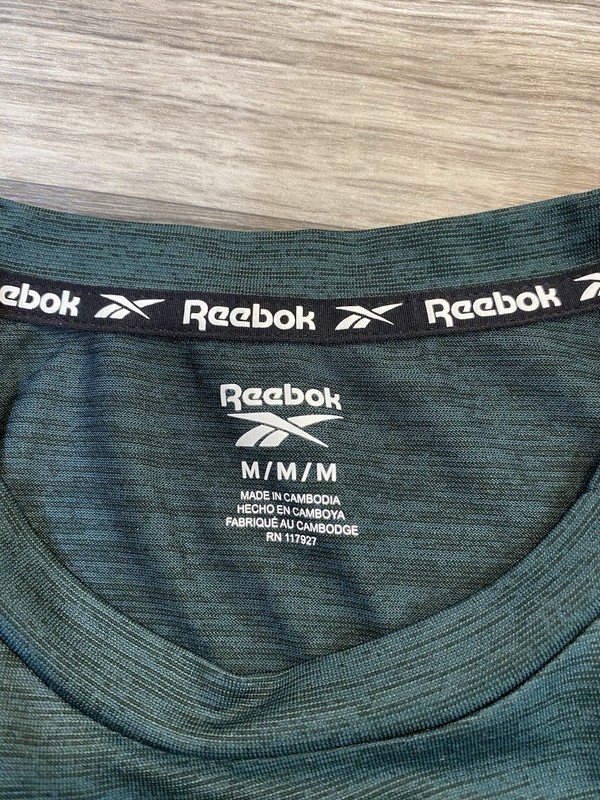 Reebok Delta Core Tee Men's Size M Green Wicking Stretch Classic Fit Exercise gallery