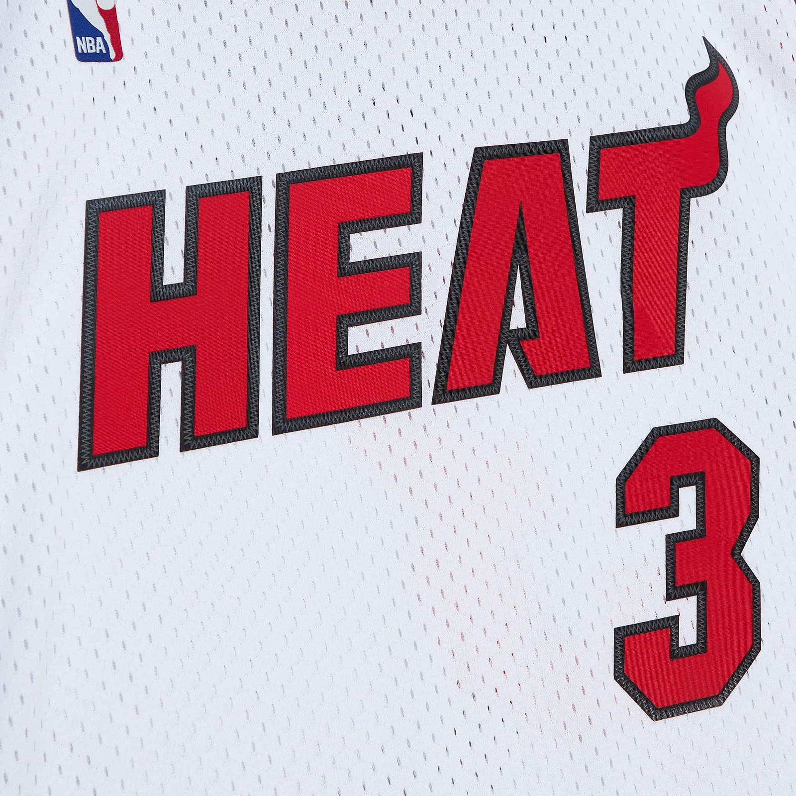 Mens Mitchell & Ness NBA WHITE JERSEY HEAT 2005 DWYANE WADE gallery