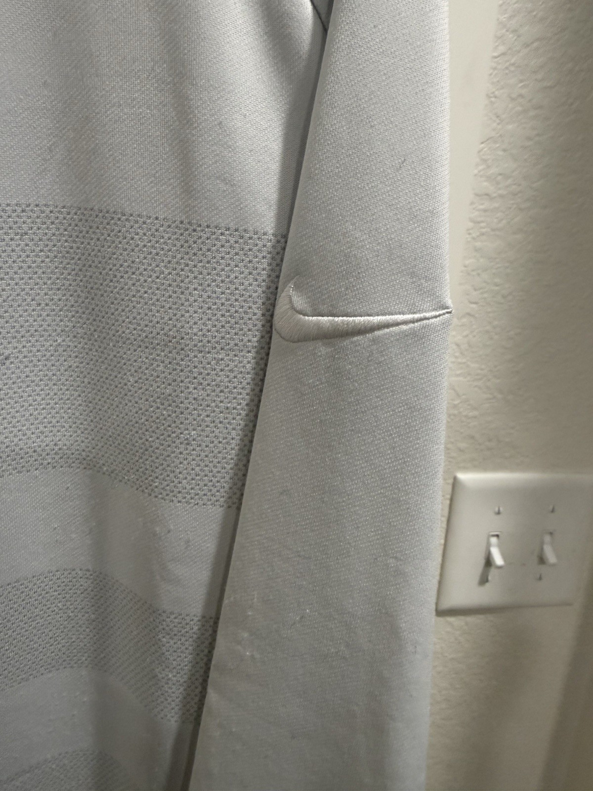 Nike Golf Pullover gallery